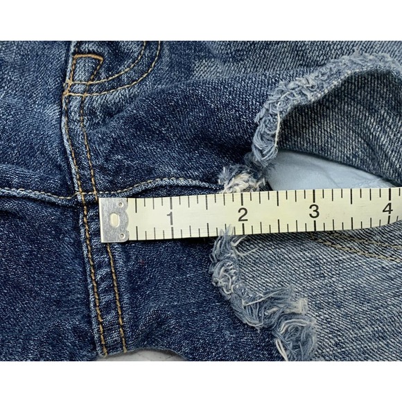 AMERICAN EAGLE Embellished Cut Off Jean Shorts 2 - Picture 8 of 10